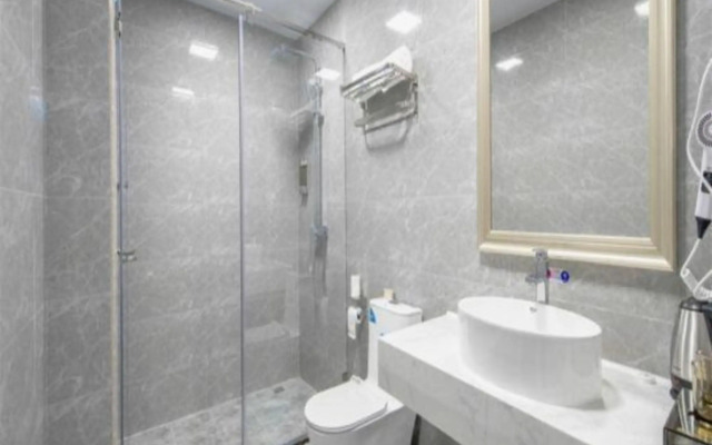 Ice and Snow Ocean Theme Apartment (Zhuhai Shenjing Ocean Kingdom)