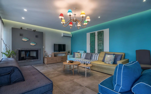 Rivazzurra Luxury BeachFront Villa