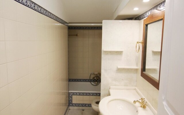 House With 3 Bedrooms in Algés, With Wifi - 1 km From the Beach