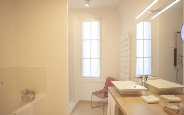 Hôtel Au Charme Rabelaisien