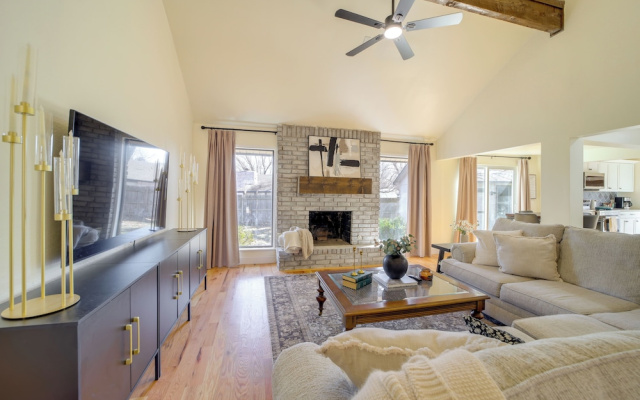 Groups Welcome, Central Location! Tulsa Gem + Yard