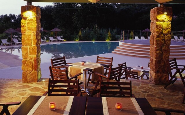 Saint Constantin Hotel