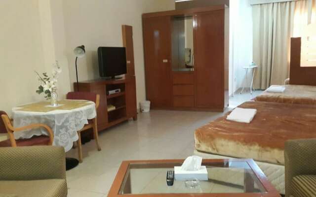 Al Raein Hotel Apartments