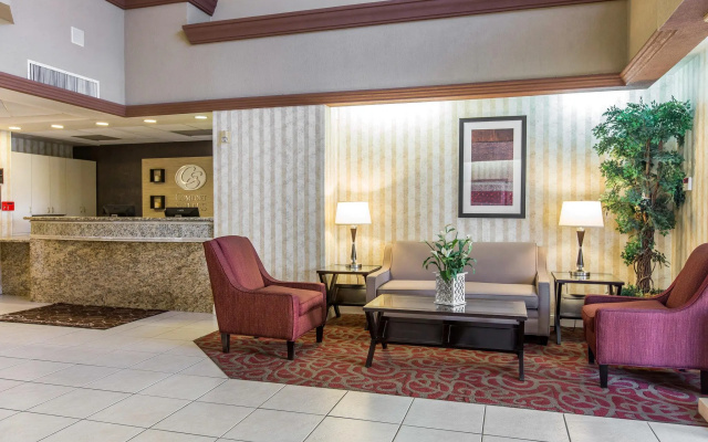 Comfort Suites Palm Desert I-10