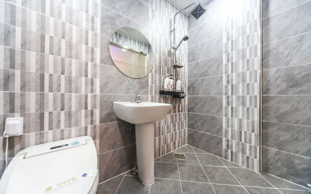 Eumseong Rich Self Check-in Motel