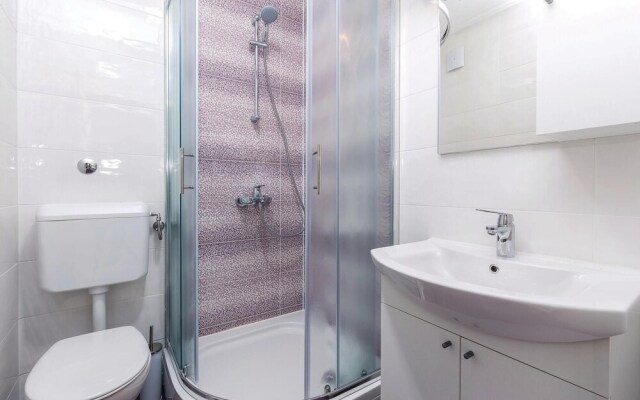 Beautiful Home in Smokvica With Wifi and 6 Bedrooms