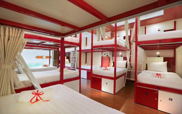 Hanoi High Five Hostel