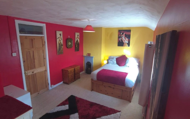 Swansea Serenity Retreat-3 bed House-large Garden
