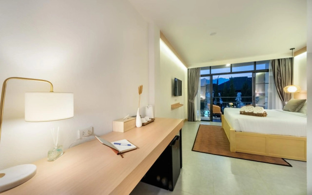 Ai Pai Hotel