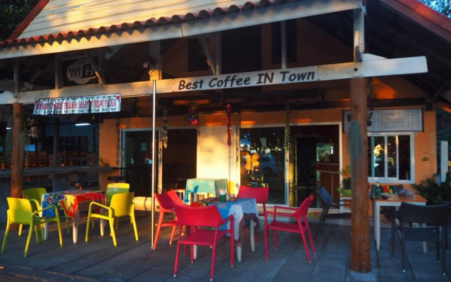 Pakmeng BEACH Resort