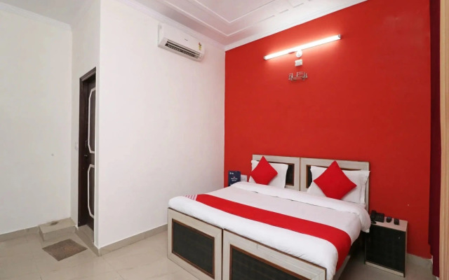 Home Stay Siddhi Palace By OYO Rooms