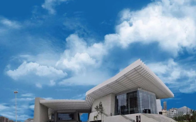 Haitian Theatre Hotel