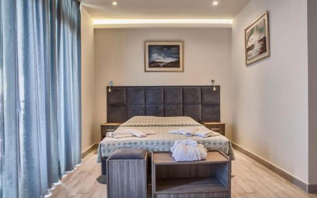 Mari Hotel & Maisonettes