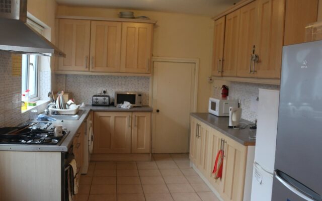 Birmingham Guest House 05