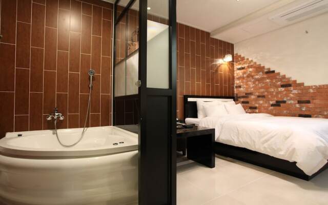 Russo Hotel