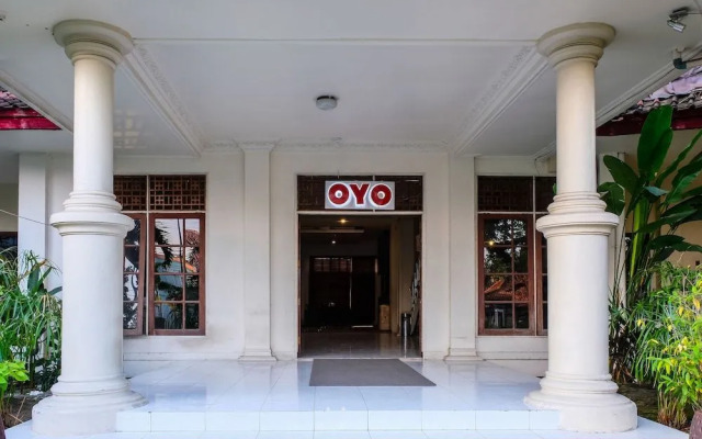 OYO 972 Griya Asri Hotel Mataram