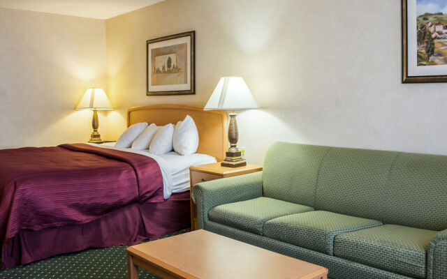 Quality Inn & Suites South