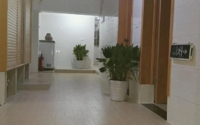 Huadu Hostel