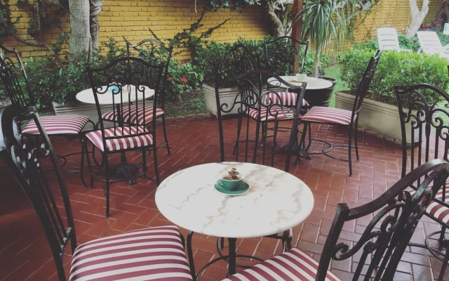 Basadre Suites