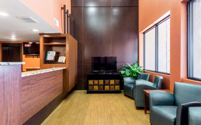 Comfort Inn & Suites Nashville Downtown – Stadium