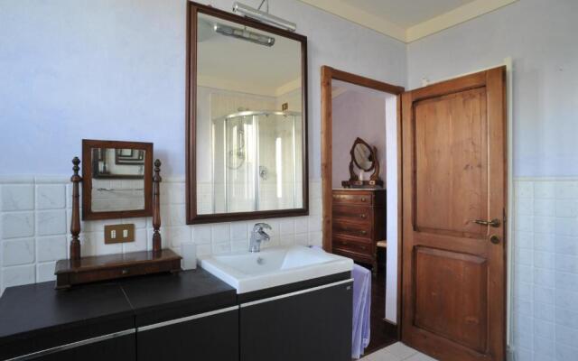 Villa Augusta Sleeps 14 Exclusive Pool