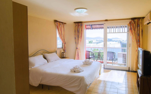 Anda Orange Pier Guesthouse