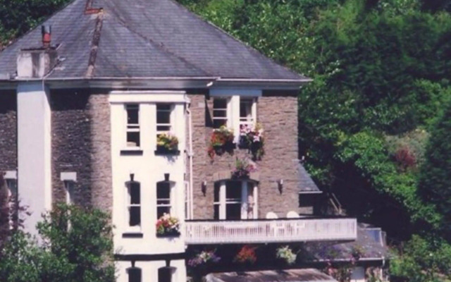 Woodlands Guest House