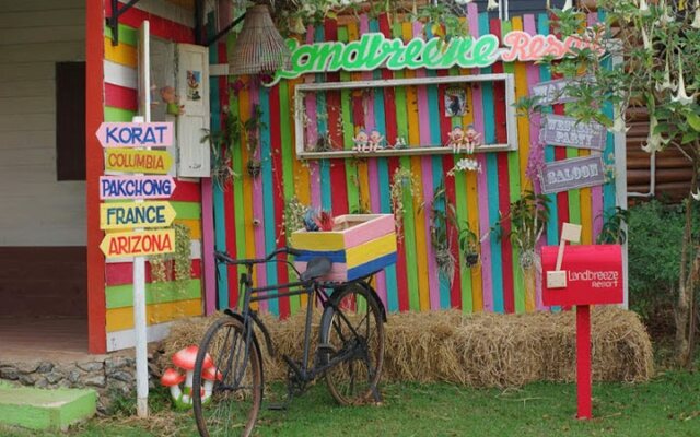 Land Breeze Resort & Hotel Pakchong