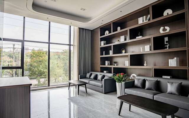 Microtel by Wyndham Songzi