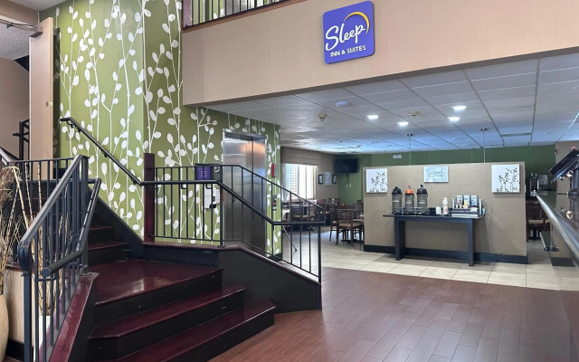 Sleep Inn & Suites Columbus - State University Area