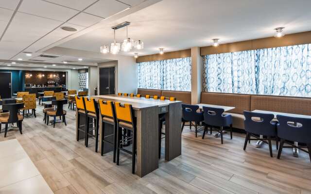 Best Western Plus Bloomington East Hotel