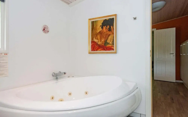 6 Person Holiday Home in Glesborg