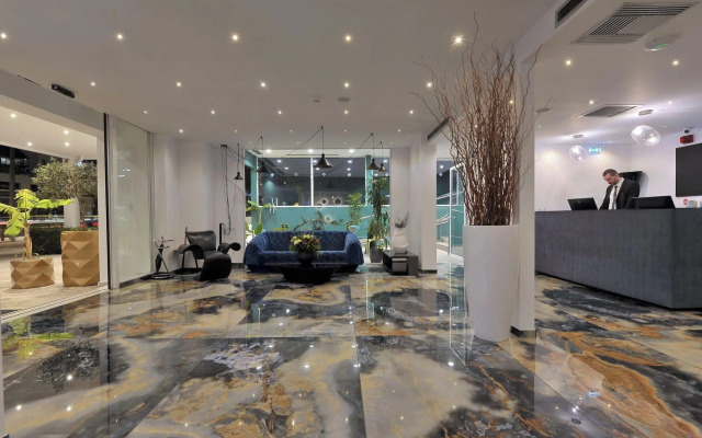 Athenaeum Smart Hotel