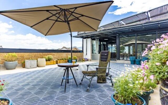 Lijiang Minaduanyi Snow Mountain Viewing Holiday B&B