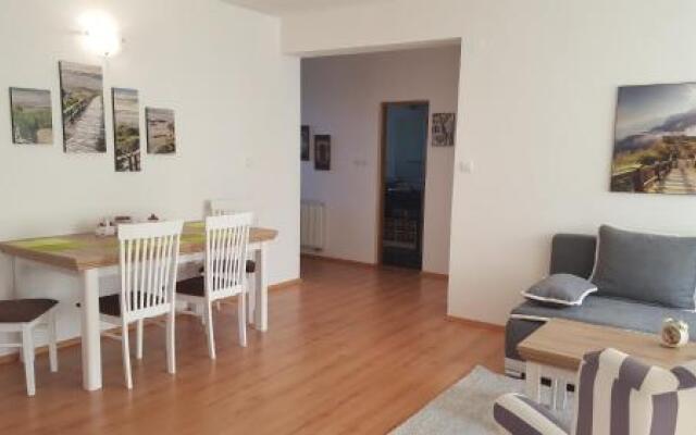 Pinewood Valley Apartment