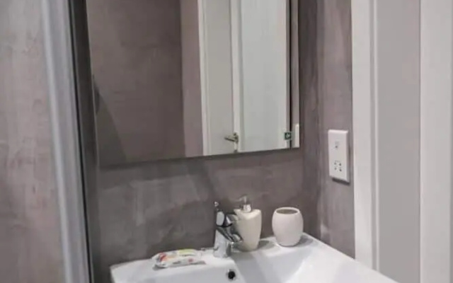 Amazing Double Room in Bb Marina
