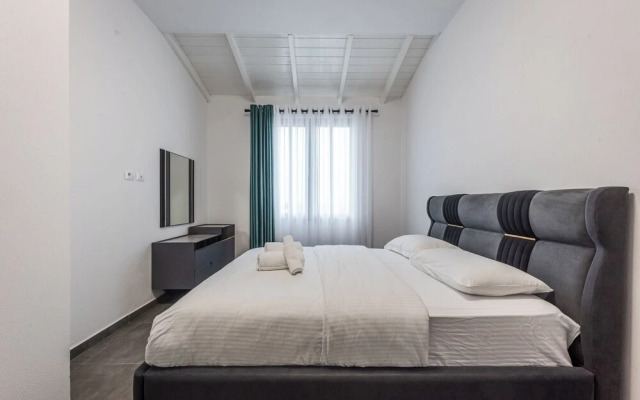 Royal Hill Apartment 1