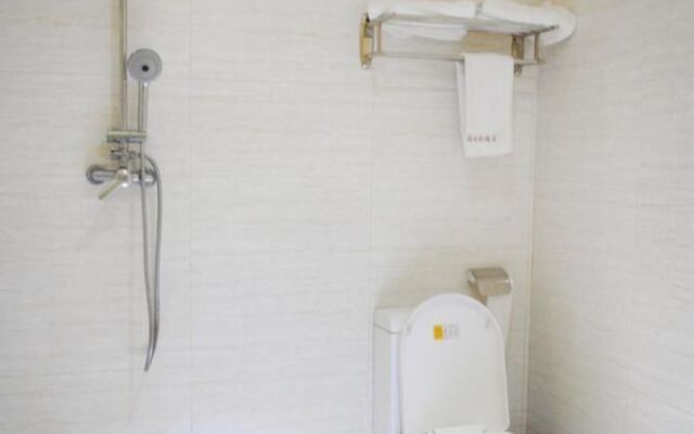 Chongqing Huahai Fashionable Hotel