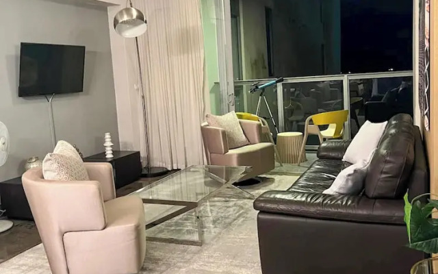 Lujosa Suite Piso 53 - Yoo Panamá 53K