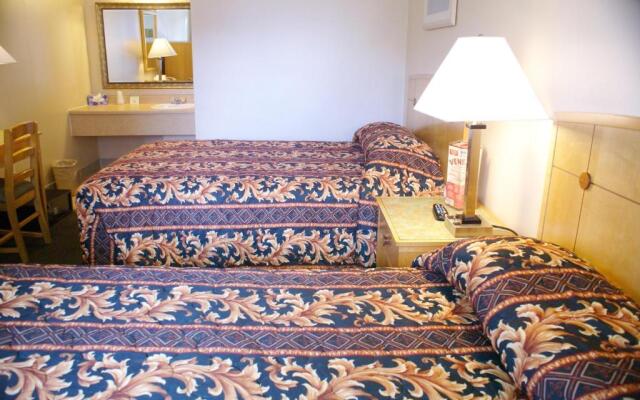 Downbeach Inn