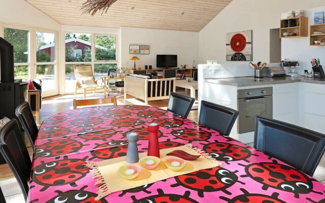 Pretty Holiday Home in Hadsund With Terrace