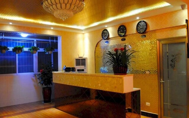 Bed on Journey Business Hotel
