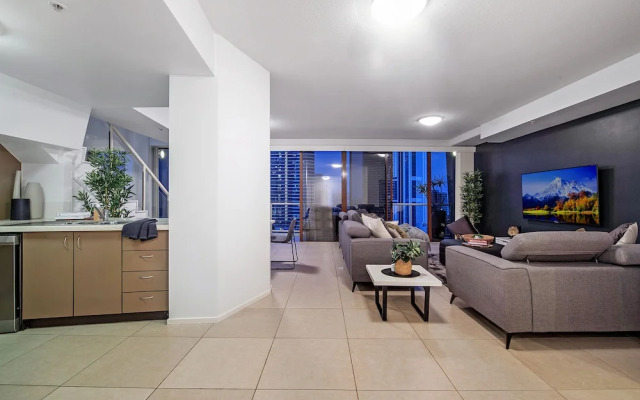 Savannah Penthouse