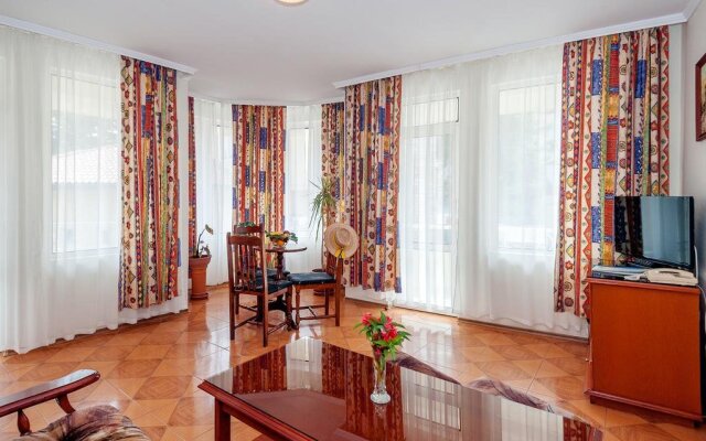Villa List Hotel
