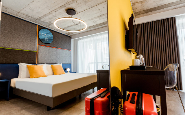 IKYK Hotel - IK Collection