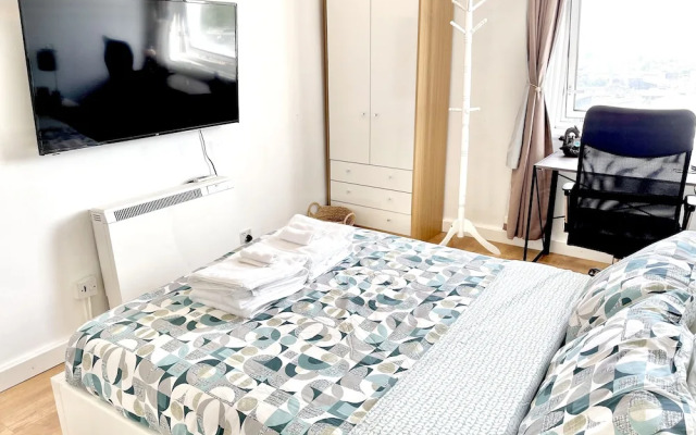 Paddington Luxury Apartment