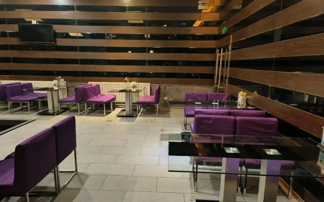 Home Inn Ripple Hotel (Dezhou Railway Station Pedestrian Street Plaza)