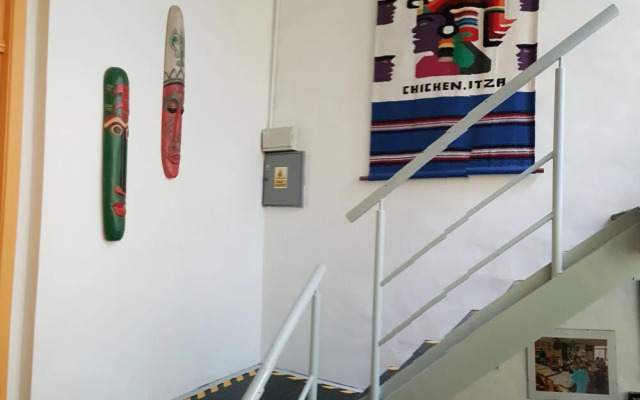 Master Hostel Borges
