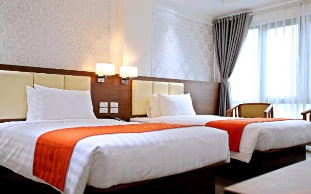 Luckful Hotel