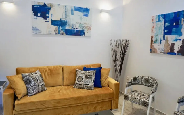 Lux Central Apt in Athens